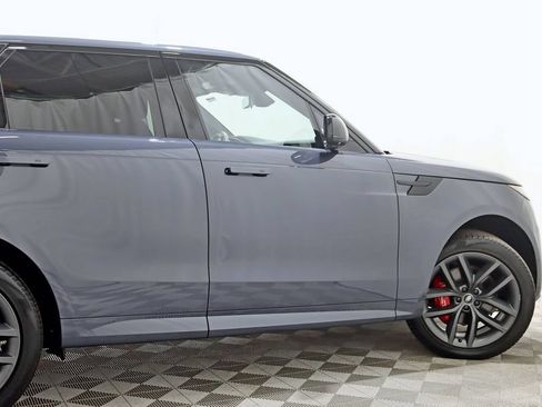 Used 2024 Land Rover Range Rover Sport Dynamic SE AWD/4WD image 10