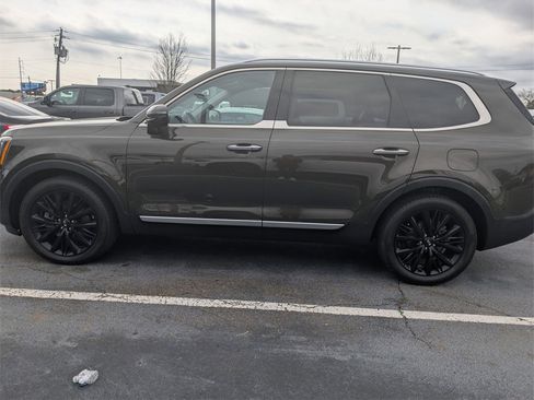 Used 2021 Kia Telluride SX w/ SX Prestige Package image 8