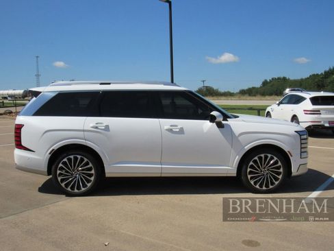 Used 2026 Hyundai Palisade Calligraphy FWD image 7