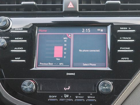 Used 2020 Toyota Camry SE image 15