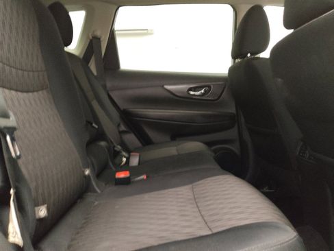 Used 2019 Nissan Rogue SV AWD/4WD image 19