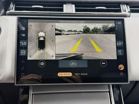 Used 2026 Land Rover Range Rover Velar S AWD/4WD image 33
