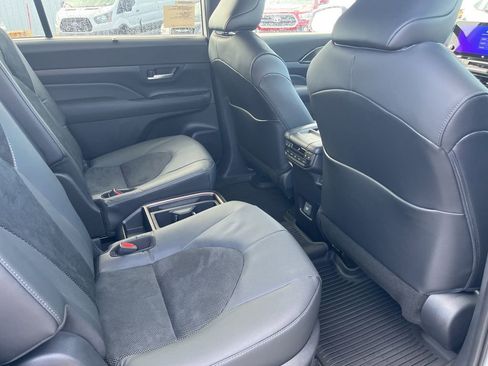 Used 2026 Toyota Grand Highlander AWD Hybrid image 19