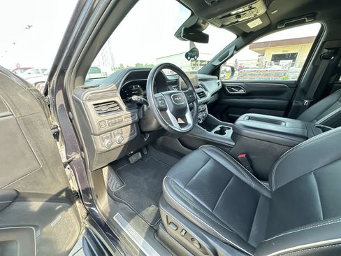 Certified 2023 GMC Yukon XL SLT AWD/4WD image 10