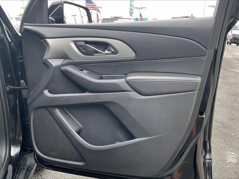 Used 2018 Chevrolet Traverse LT FWD image 27