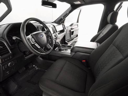 Used 2018 Ford F150 XLT w/ Equipment Group 302A Luxury image 12