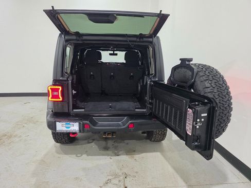 Used 2020 Jeep Wrangler Unlimited Rubicon w/ Dual Top Group image 22