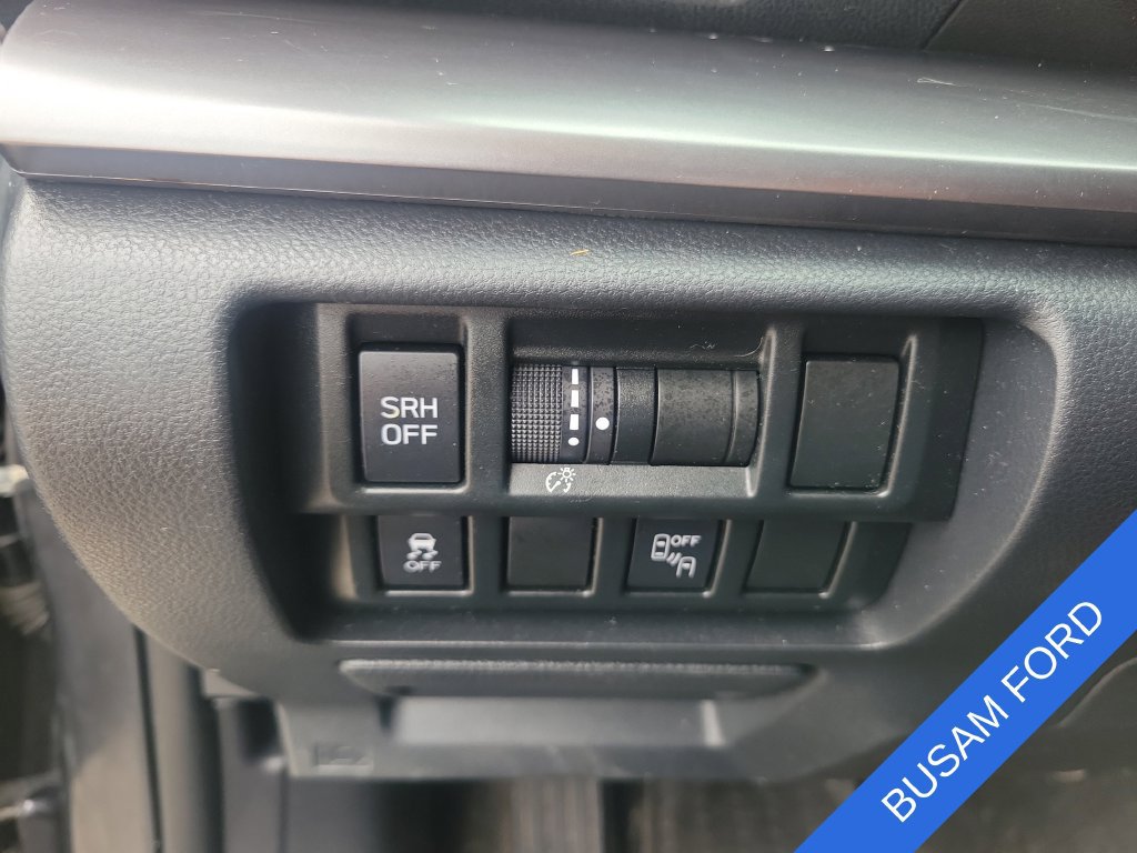 Used 2019 Subaru Crosstrek 2.0i Limited w/ Moonroof Package w/Navigation AWD/4WD image 15