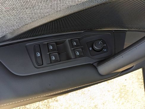 Certified 2026 Volkswagen Tiguan S FWD image 18