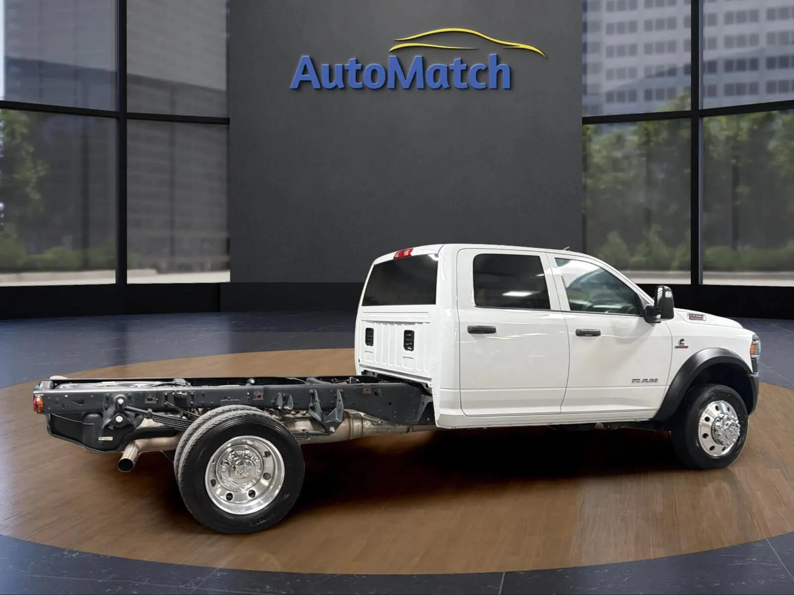 Used 2024 RAM 4500 SLT w/ Quick Order Package 2YG SLT AWD/4WD image 12