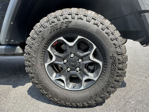 Used 2023 Jeep Wrangler Unlimited Rubicon AWD/4WD image 21
