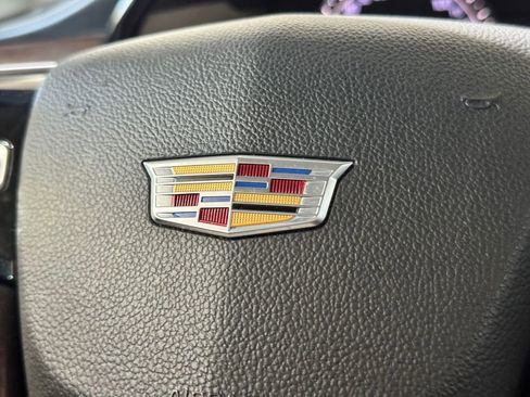 Used 2019 Cadillac XTS Luxury image 20