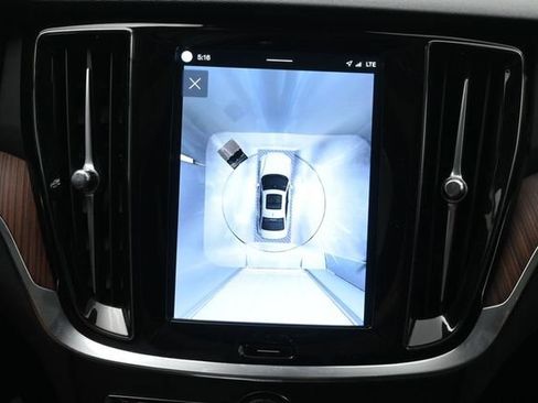 Used 2025 Volvo S60 B5 Plus FWD image 20