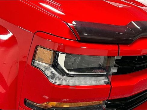 Used 2017 Chevrolet Silverado 1500 LT w/ All Star Edition image 28