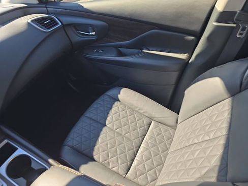 Certified 2024 Nissan Murano Platinum w/ Cargo Package image 18