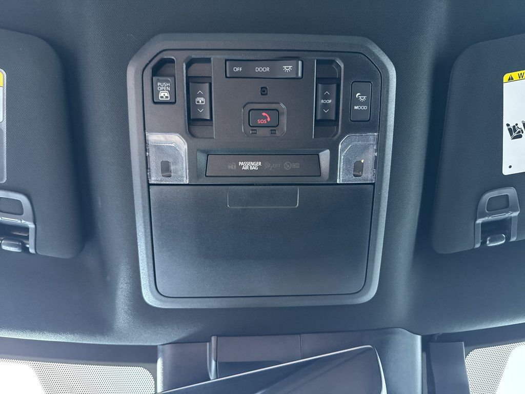 Used 2024 Toyota Tundra Platinum AWD/4WD image 29