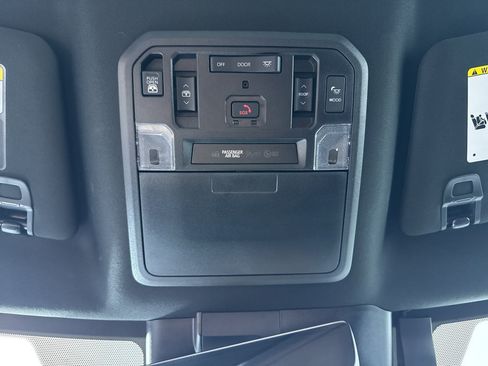 Used 2024 Toyota Tundra Platinum AWD/4WD image 29