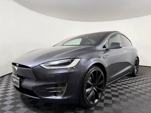 Used 2018 Tesla Model X 100D AWD/4WD image 2