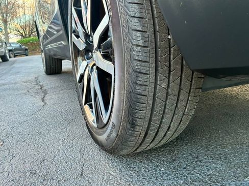 Used 2022 Honda Pilot Touring image 17