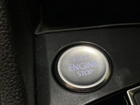 Used 2020 Volkswagen Tiguan SEL image 24