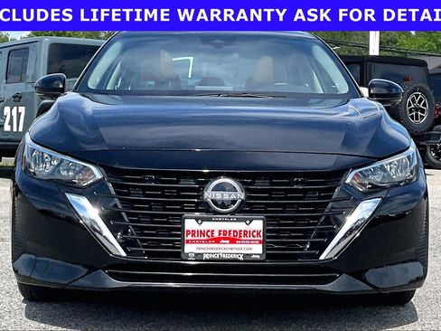 Used 2024 Nissan Sentra SV w/ SV Premium Package FWD image 2