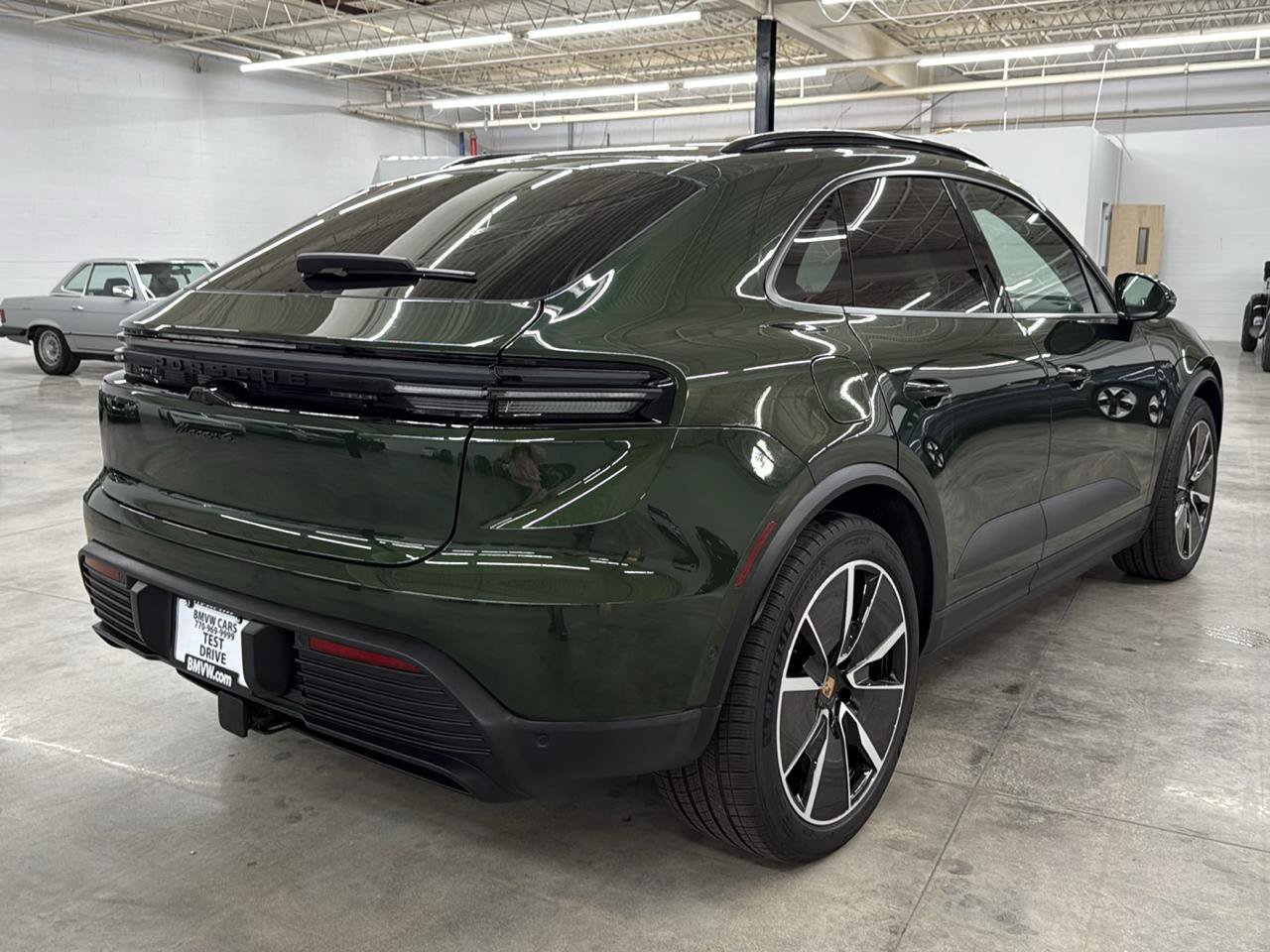 Used 2024 Porsche Macan 4 Electric AWD/4WD image 7