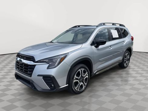Certified 2025 Subaru Ascent Limited AWD/4WD image 4