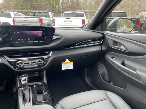 New 2026 Buick Envista Sport Touring w/ Convenience I Package FWD image 31