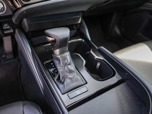 Used 2025 Lexus ES 350 FWD image 13
