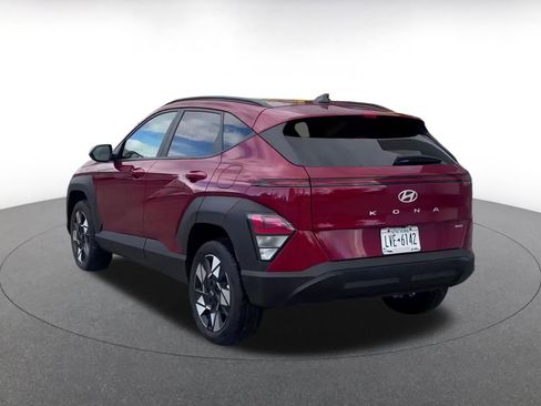 Used 2025 Hyundai Kona SEL image 11