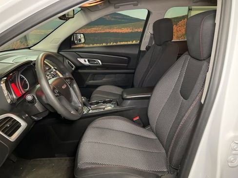 Used 2017 GMC Terrain SLE image 19