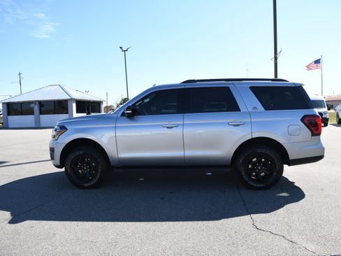 Used 2023 Ford Expedition Timberline image 11
