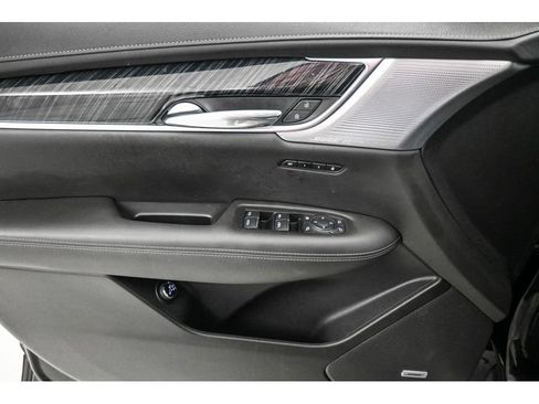 Certified 2024 Cadillac XT6 Premium Luxury AWD/4WD image 10