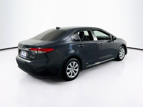 Used 2024 Toyota Corolla LE AWD/4WD image 5