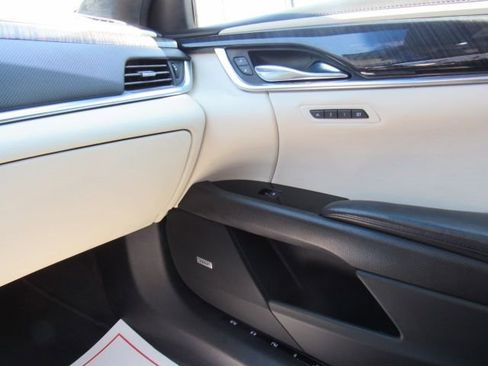 Used 2014 Cadillac XTS Platinum image 34