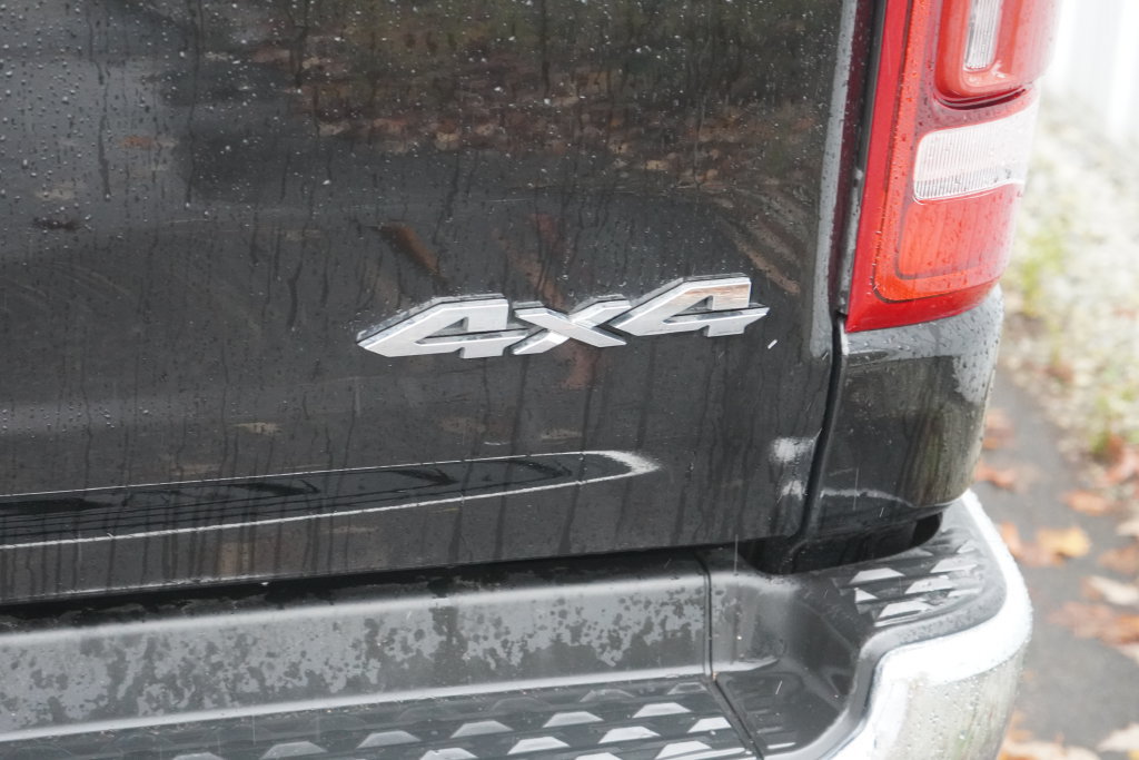Used 2023 RAM 1500 Laramie AWD/4WD image 8