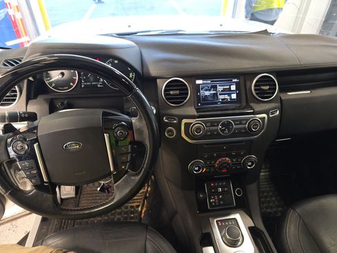 Used 2016 Land Rover LR4 HSE LUX image 10