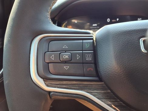 Used 2022 Jeep Wagoneer Series III w/ Premium Group I AWD/4WD image 21
