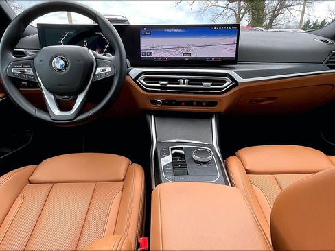 Used 2023 BMW 330i xDrive Sedan w/ Premium Package image 15