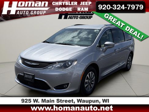 Used 2020 Chrysler Pacifica Touring-L Plus w/ Advanced Safetytec Group FWD image 1