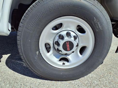 New 2025 GMC Savana 3500 w/ Power Convenience Package image 25