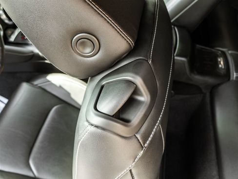 Used 2022 Chevrolet Camaro SS RWD image 27