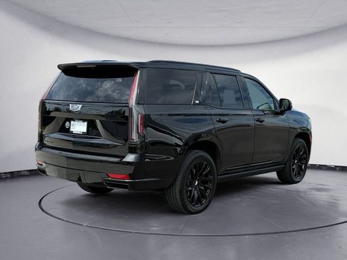 Used 2024 Cadillac Escalade Sport w/ LPO, ONYX Package AWD/4WD image 6