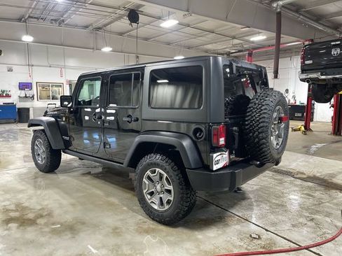 Used 2017 Jeep Wrangler Unlimited Rubicon w/ Dual Top Group AWD/4WD image 6