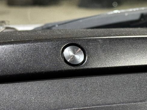 Used 2018 Ford Expedition Limited image 37