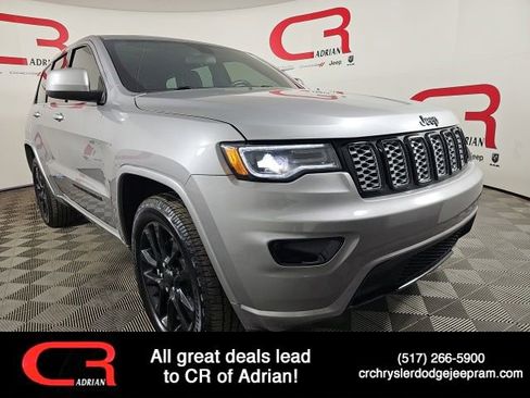 Certified 2021 Jeep Grand Cherokee Laredo X AWD/4WD image 1