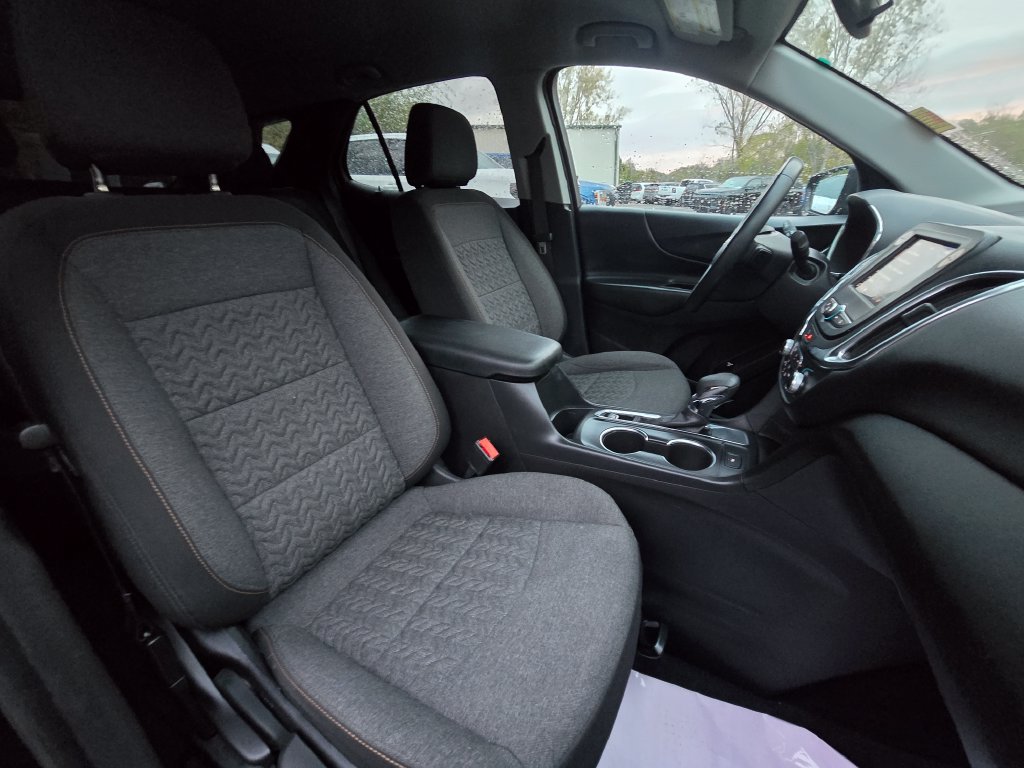 Used 2024 Chevrolet Equinox LT FWD image 22