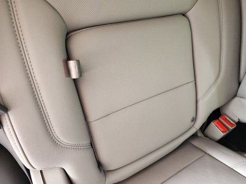 Used 2024 GMC Sierra 1500 SLT RWD image 78