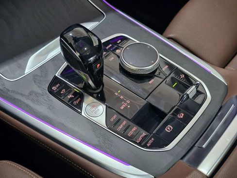 Used 2019 BMW X7 xDrive40i w/ Dynamic Handling Package image 19