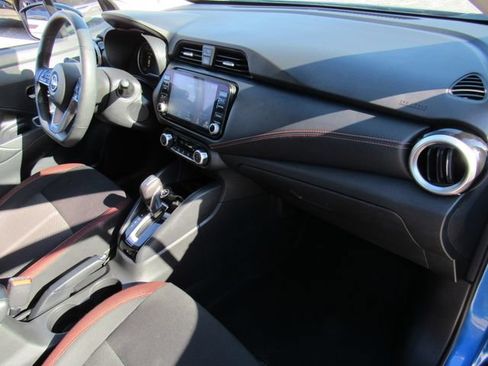 Used 2024 Nissan Versa SR FWD image 10